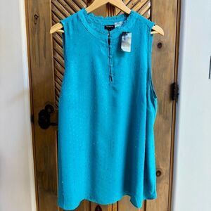 NWT (2X) Torrid Turquoise Swiss Dot Sleeveless Blouse - Ruffle Neck & Buttons